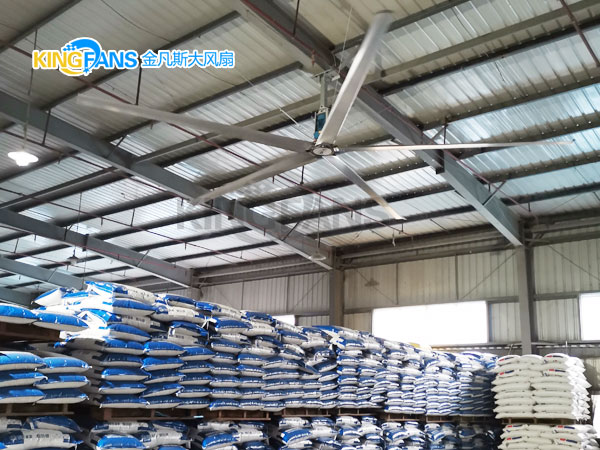 大型工廠安裝工業(yè)節(jié)能風扇和中央空調哪個更劃算？